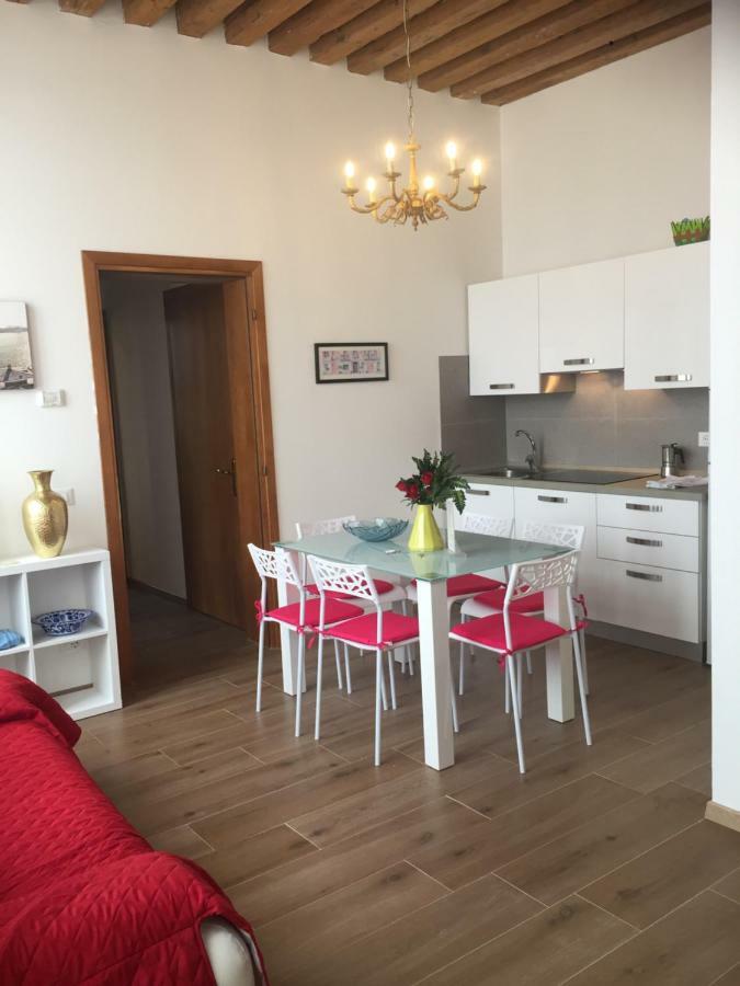 Apartamento Tintoretto 1 Con Terrazza Sopra Il Tetto, 3 Bagni, 3 Grandi Da Letto, Super Nuovo *
